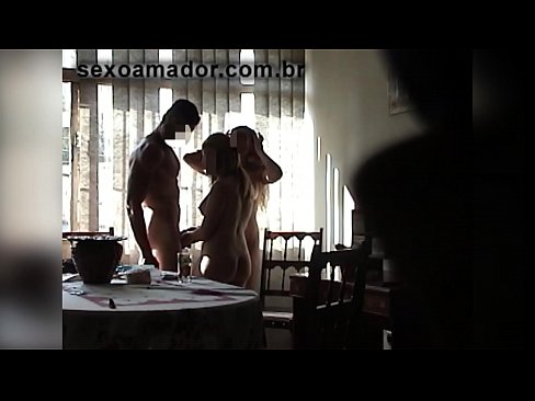 ❤️ Amigos sexuais convidam um homem gigante e um ménage à trois com ele ❤️ Porno porno em pt.shufflesex.ru ️❤